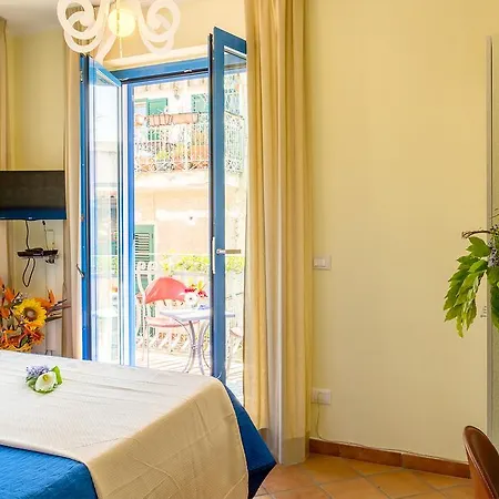 Donna Carmela - Da Rosa Bed & Breakfast